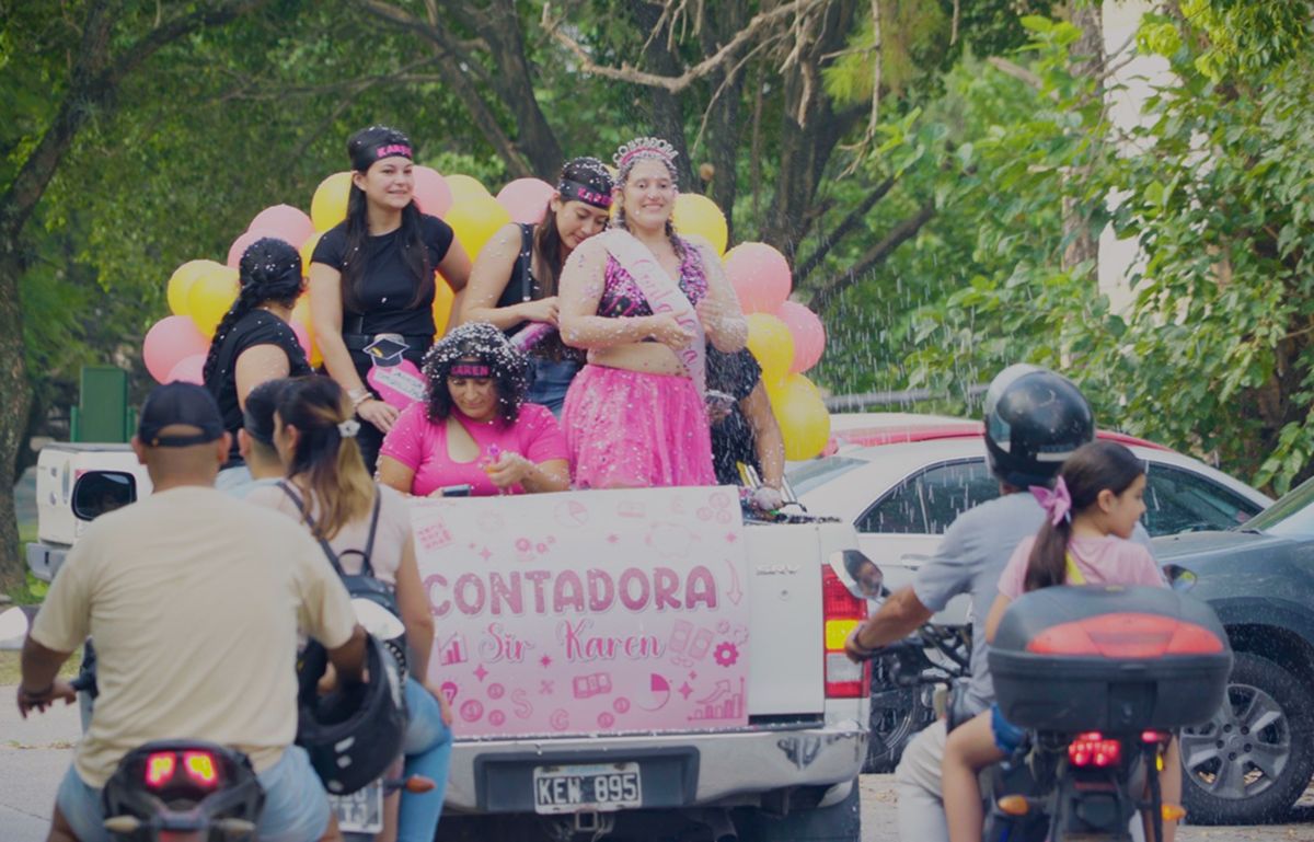 RECIÉN RECIBIDA Y CON TRABAJO. l título de Sir Karen llega con inserción laboral en un contexto donde no es lo más común. / LA GACETA, ALVARO MEDINA