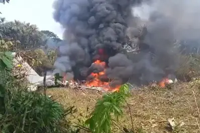 Un avión militar cargado de soldados se estrelló en Colombia