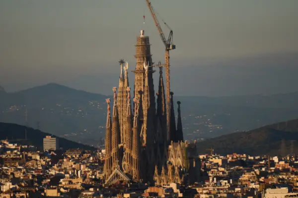 Lo que en Barcelona llevan esperando más de 100 años, puede estar en salón de casa en poco tiempo