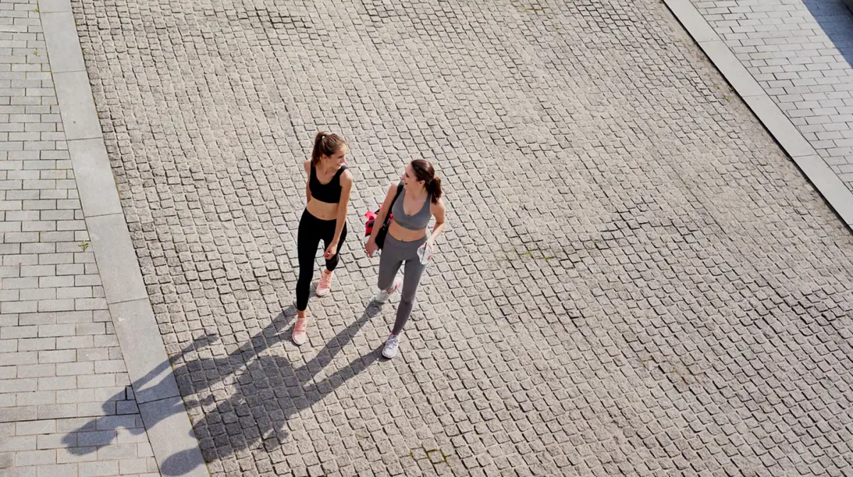 ¿Qué dicen los especialistas sobre caminar y el crecimiento de la masa muscular?