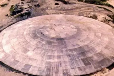 La tumba nuclear que pierde material tóxico y amenaza con un desastre global