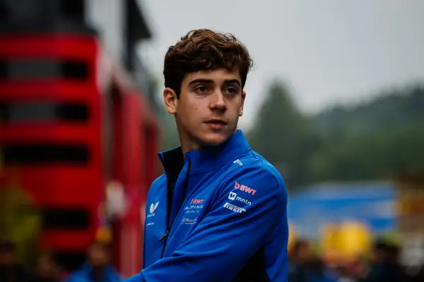 Franco Colapinto tuvo su debut en Suzuka y espera la clasificación del GP de Japón