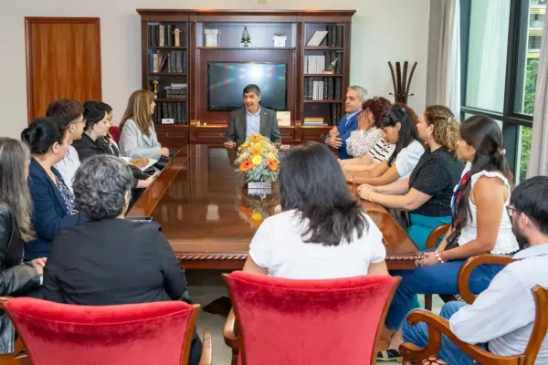 Miguel Acevedo recibió a autoridades de la Escuela Normal y se comprometió a gestionar mejoras edilicias