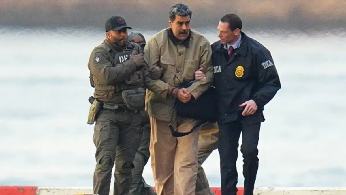 El tribunal de EEUU mantiene los cargos y evalúa liberar fondos bloqueados para financiar la defensa.