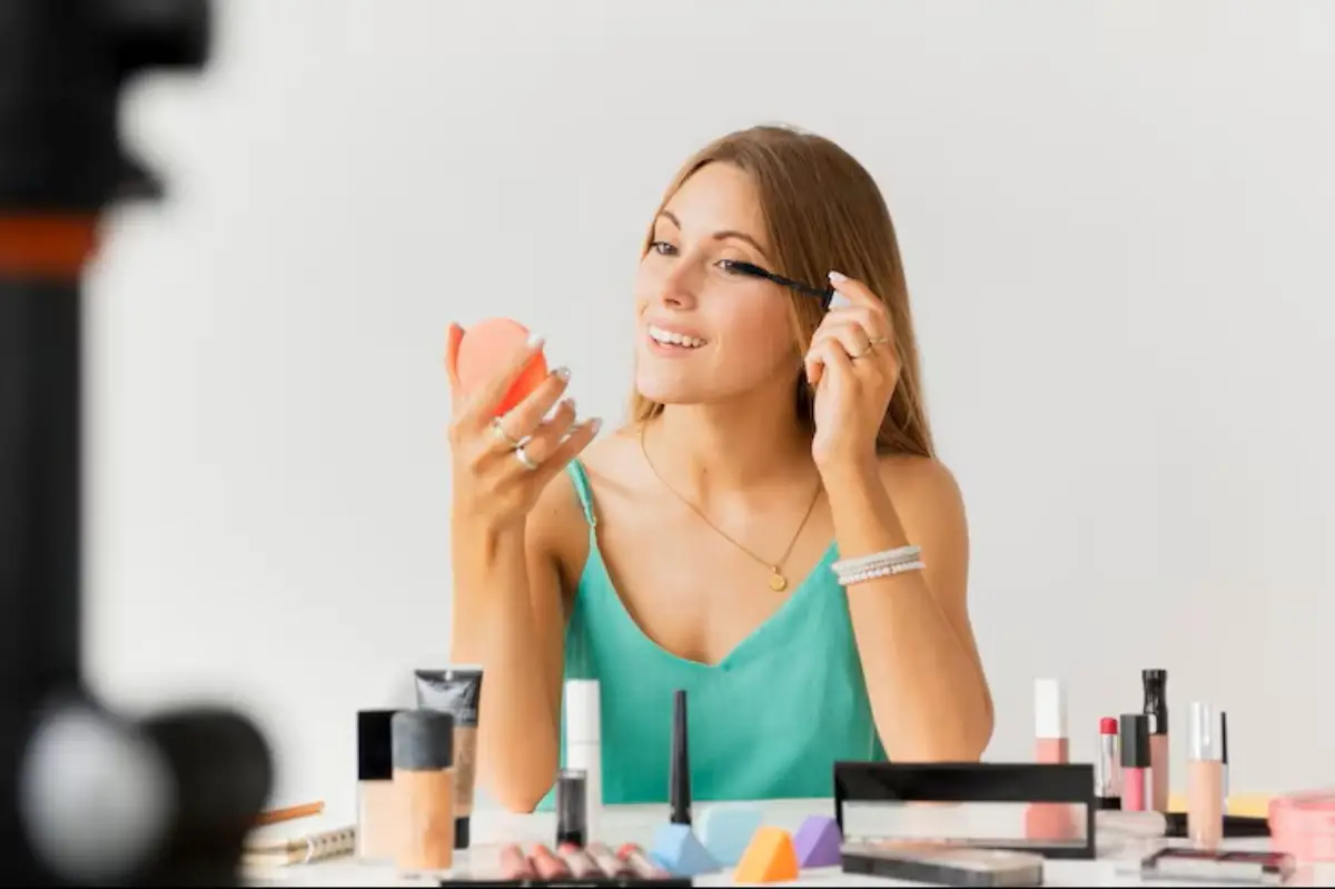 Los errores de maquillaje que te suman años y cómo corregirlos fácilmente