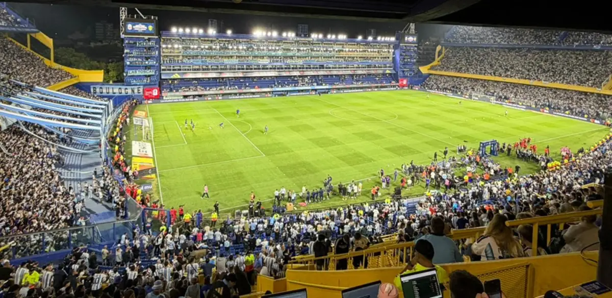 A LA ESPERA. Así se encuentra La Bombonera a pocos minutos para el inicio del partido.