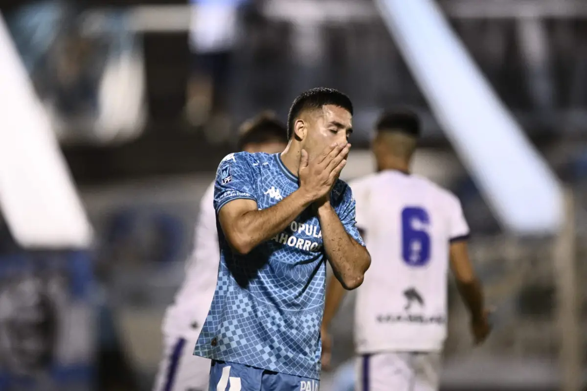 LA LLAVE DEL GOL. Clever Ferreira fue partícipe clave de las últimas dos victorias de Atlético Tucumán, aportando dos goles determinantes a través de su juego aéreo,