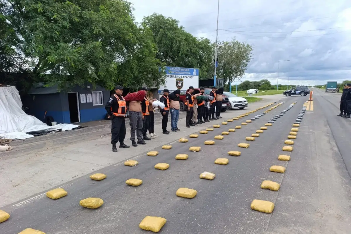 RÉCORD. Los más de 200 kilos secuestrados en 7 de Abril fue el operativo más exitoso registrado en 2026 en el NOA.