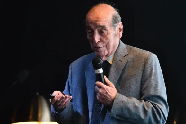 Advertencia de Arriazu a Milei: el desempleo en el Conurbano es el principal cuello de botella del plan económico