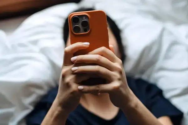 ¿Cuántas horas en el teléfono son demasiadas?: la alarmante respuesta de los especialistas