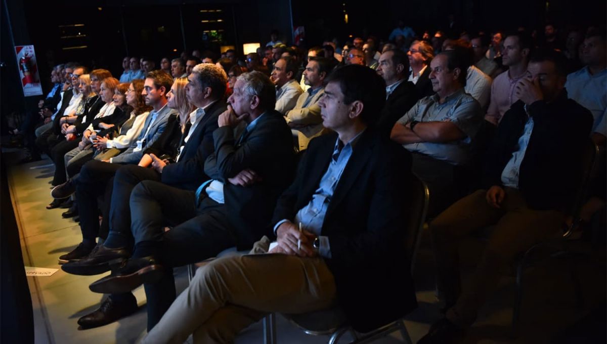 AUDITORIO REPLETO. La charla fue seguida por una nutrida concurrencia de empresarios y profesionales. 
