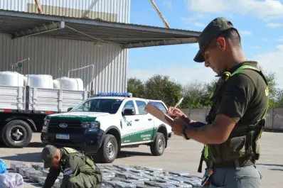 Trancas: detectaron más de tres toneladas y media de hojas de coca cubiertas en un cargamento de azúcar a granel