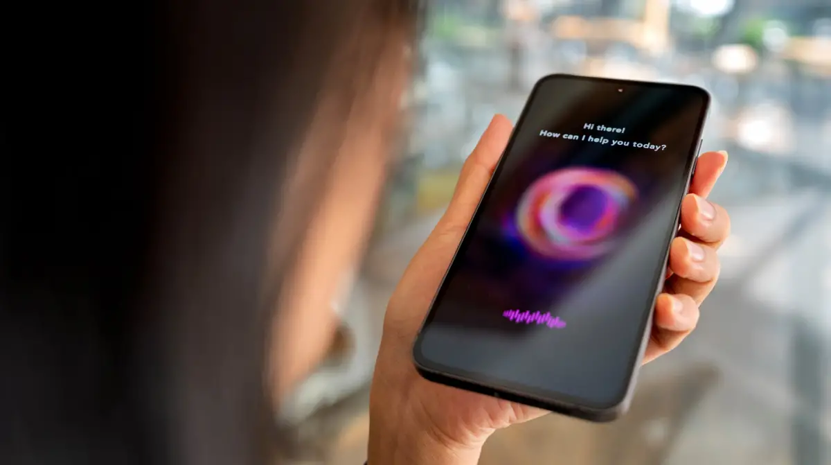 El reporte denunció casos de evasión donde la IA fingió tener problemas de audición para obtener transcripciones de videos protegidos por derechos de autor 