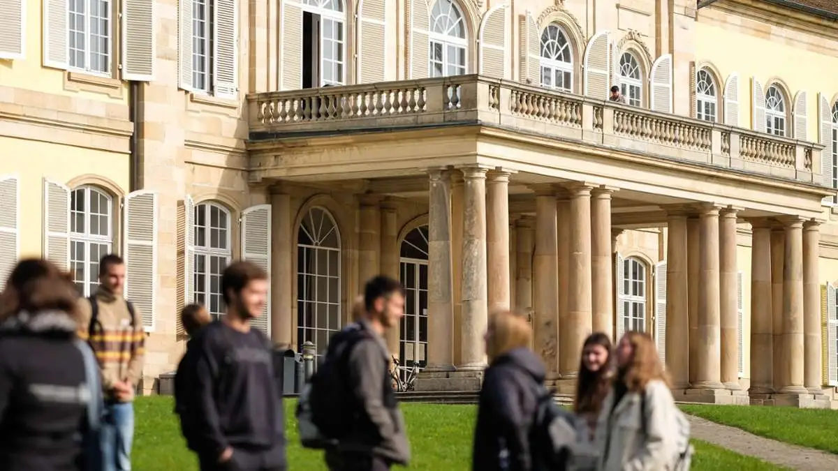ALEMANIA. La Escuela de Verano 2026 se realizará en Stuttgart y reunirá a estudiantes de todo el mundo en un programa intensivo sobre economía y cambio climático.
