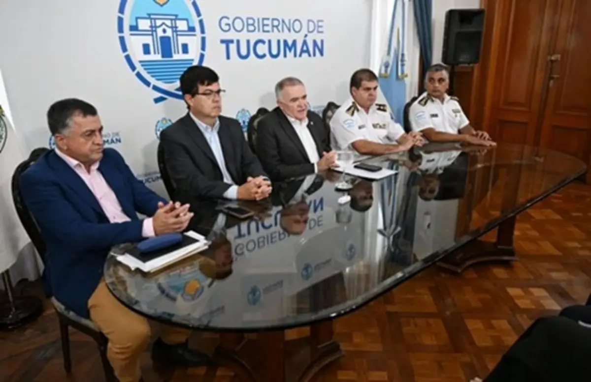 Reunión en la Casa de Gobierno. COMUNICACIÓN PÚBLICA