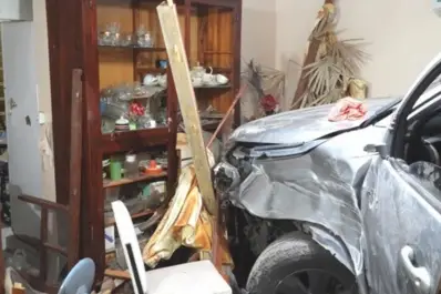 Aceleró y chocó contra una casa para matar a su pareja: quedó preso en Tucumán