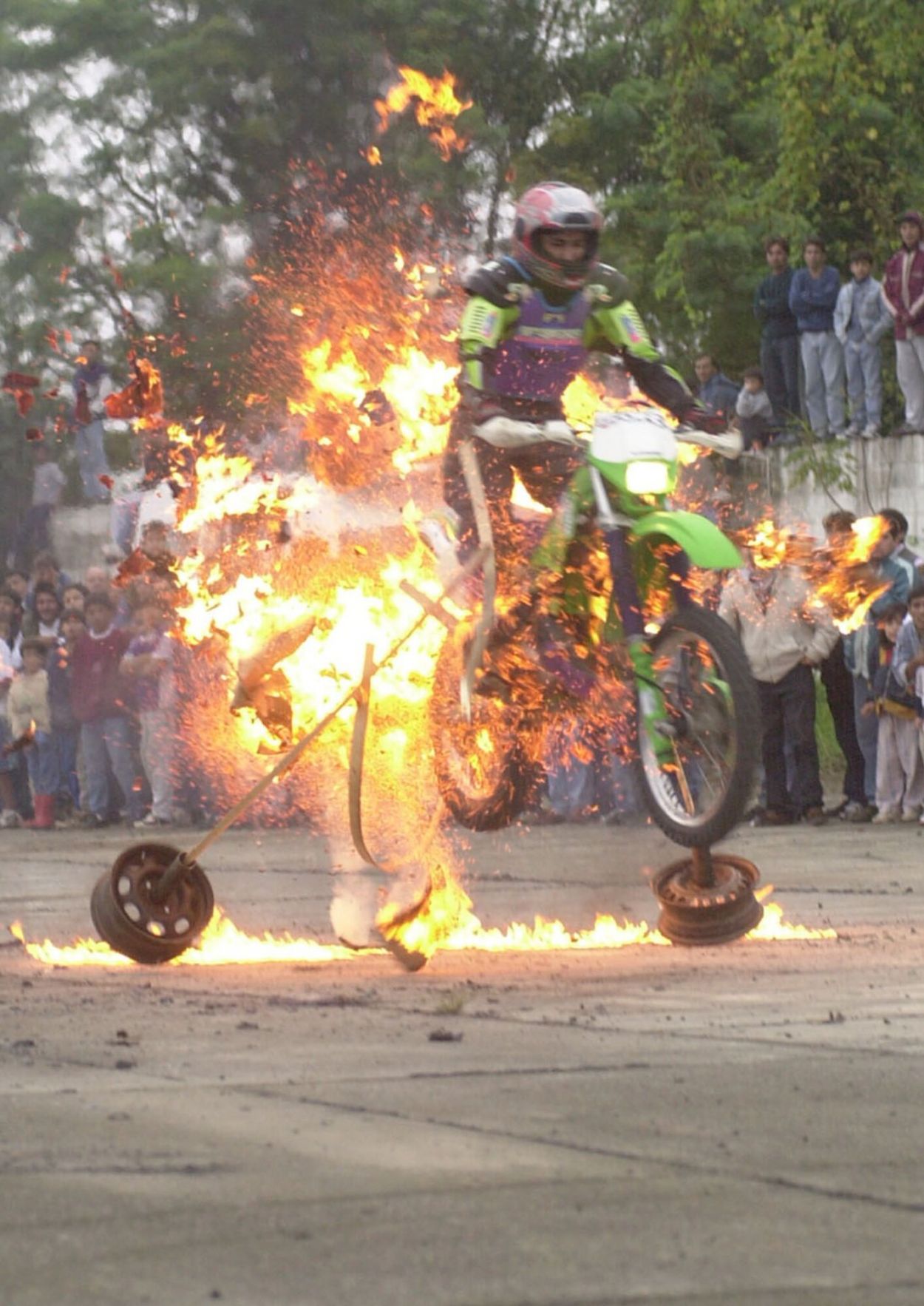 Recuerdos fotográficos: 2001. Vértigo y emoción con el acróbata “Motpaka”
