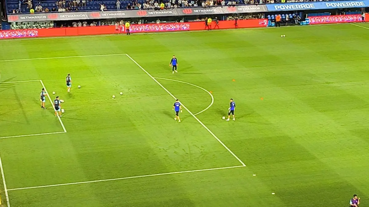 ¡Aparece el dibu en el campo de juego!