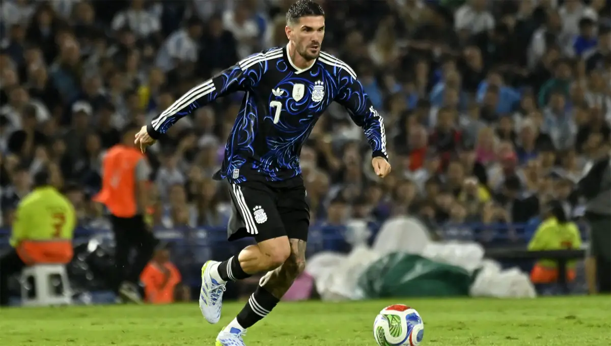 UNA FIJA. Rodrigo De Paul volverá a ser parte del eje central de la Selección Argentina ante Zambia.