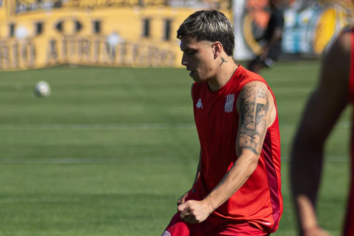 BAJA DE PESO. Ovando venía siendo una de las figuras del plantel santo.