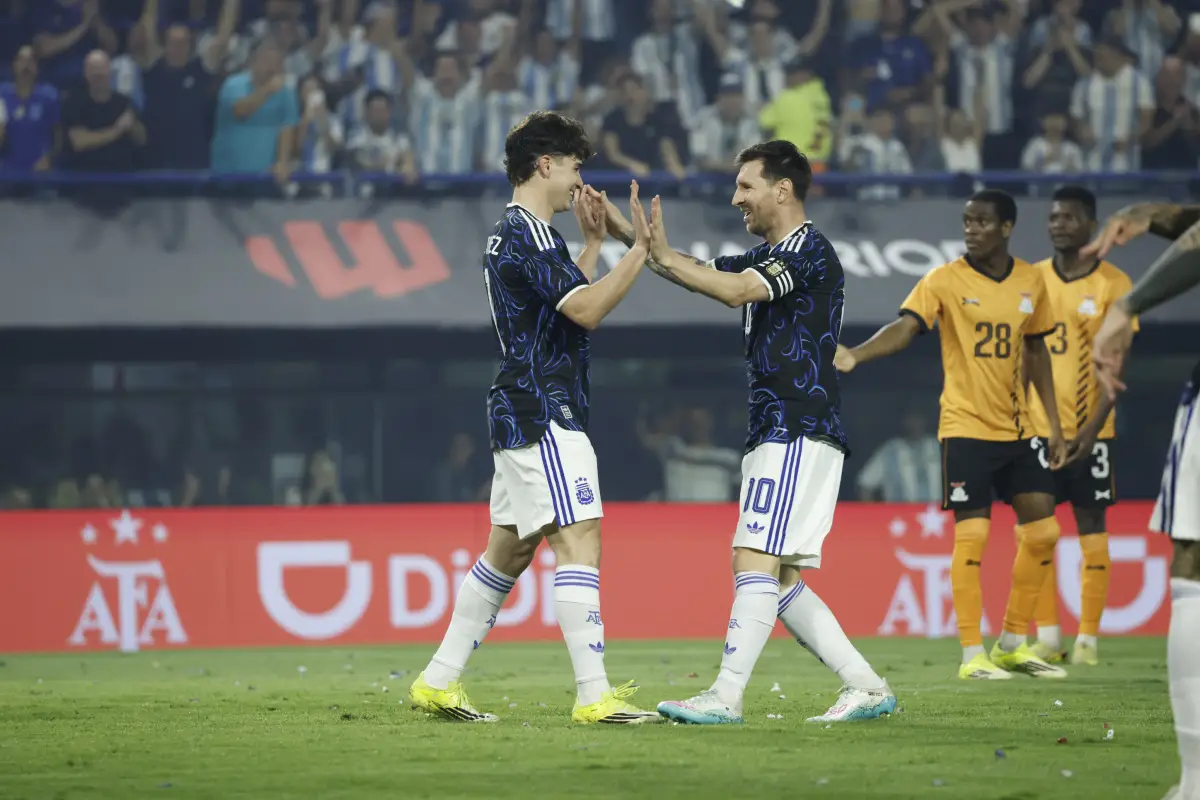 EN VIVO. Julián Álvarez y Messi, los encargados de poner en ventaja a la albiceleste.