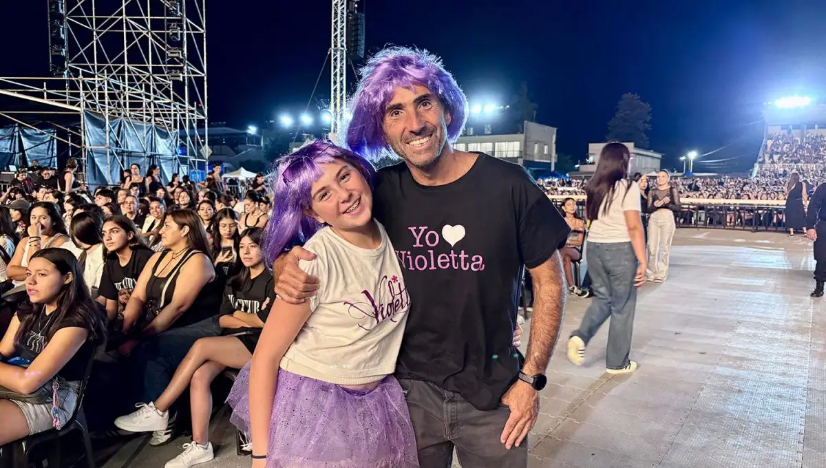 Familias enteras aguardan el show de Tini en Tucumán