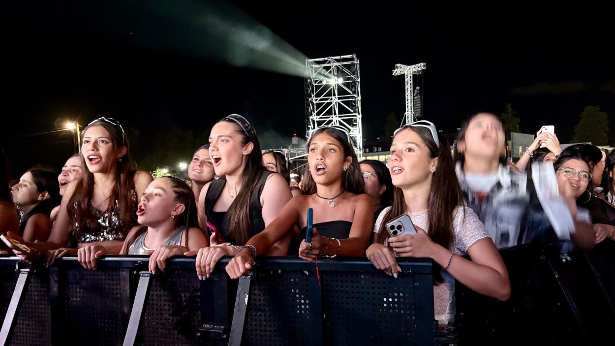 EMOCIONADAS. La foto lo dice todo, sobre el impacto del espectáculo.