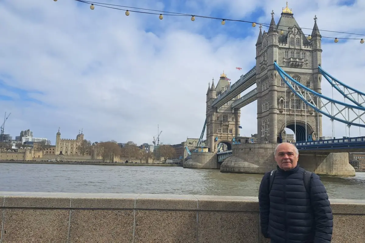 LA ACTUALIDAD. Cancino pasó una nueva efémeride del 2 de abril en Londres, Inglaterra. FOTO CORTESÍA JOSÉ CANCINO