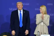 Trump despidió a su secretaria de Justicia, en medio de tensiones por el caso Epstein