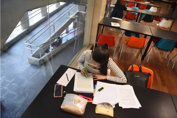 Informe especial: formar en medio de la incertidumbre, el desafío de los educadores formales y no formales de Tucumán