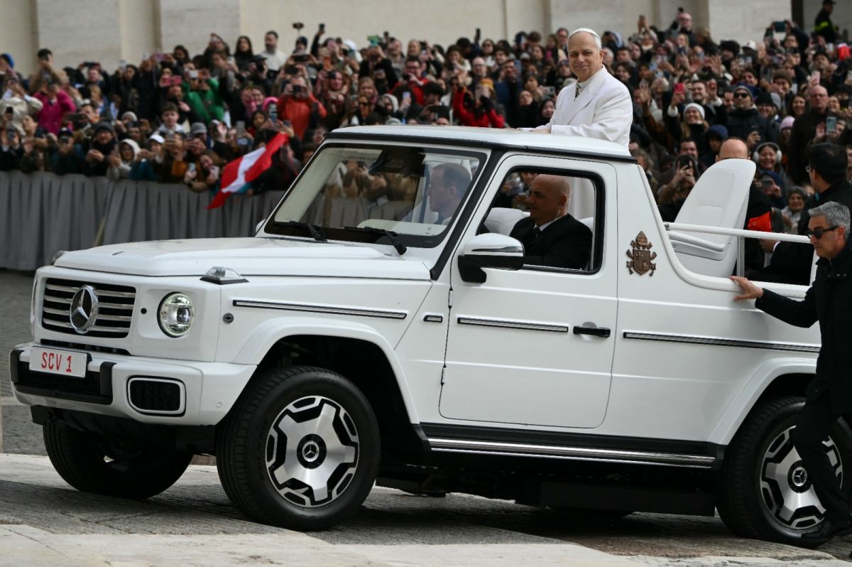 León XIV celebró sus primeras Pascua haciendo foco en la guerra en Oriente Medio