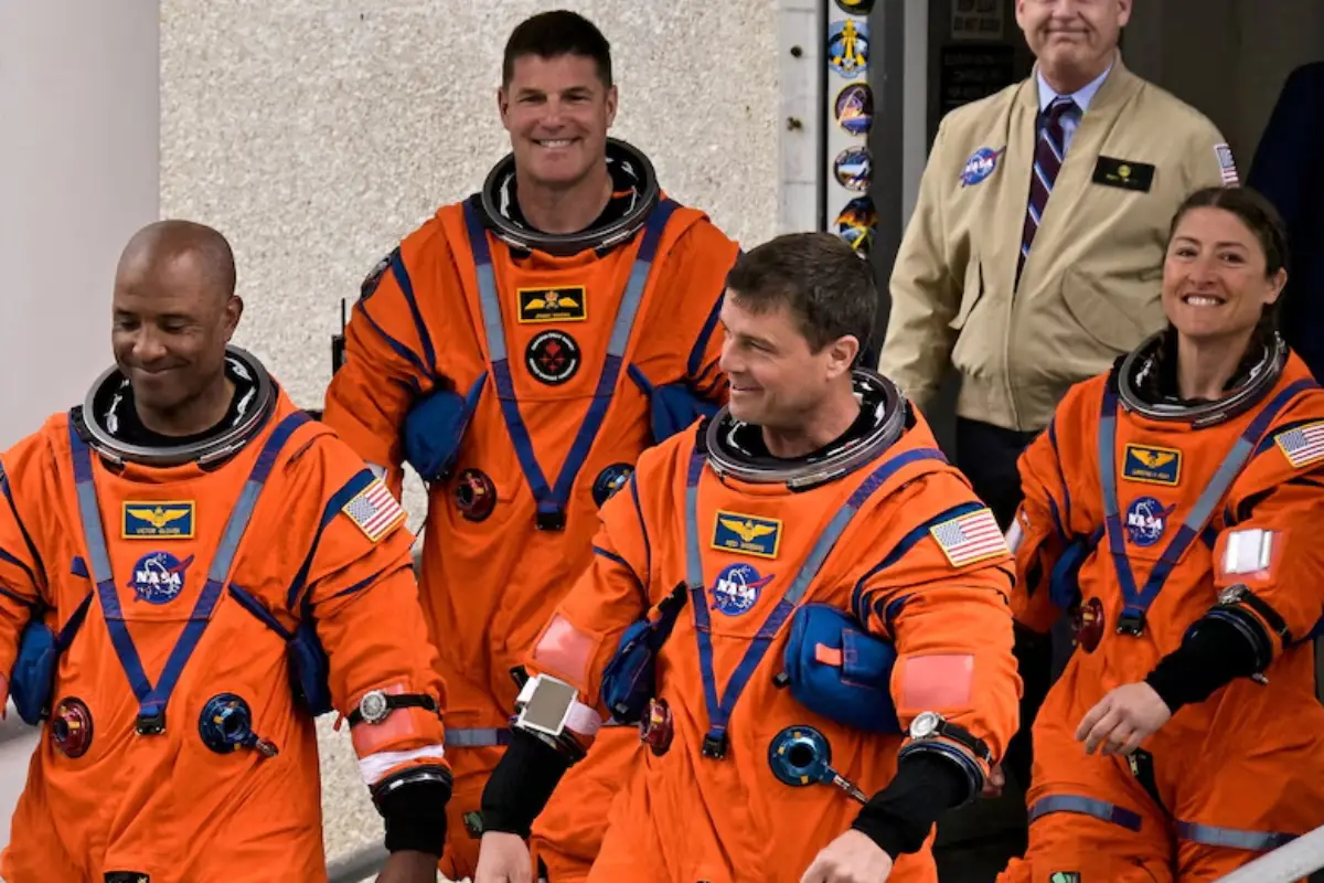 Rumbo a la Luna: cómo duermen, se higienizan, comen y entrenan los astronautas de Artemis II