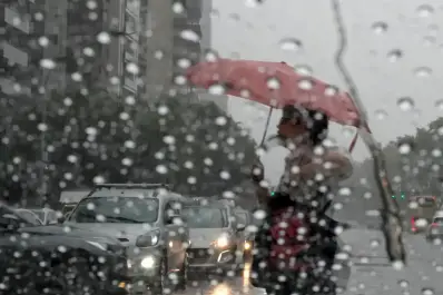 Alerta amarilla por tormentas en gran parte del país: cómo seguirá el clima el fin de semana