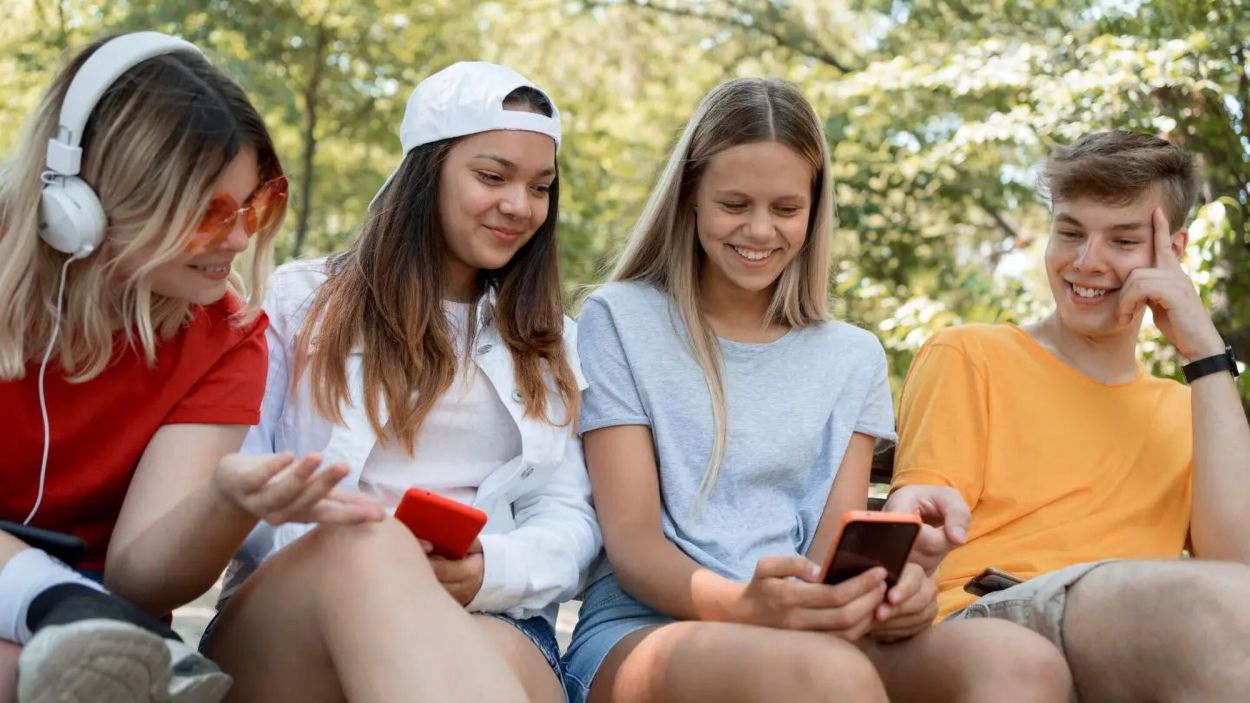 Diccionario para padres: claves para entender el lenguaje adolescente