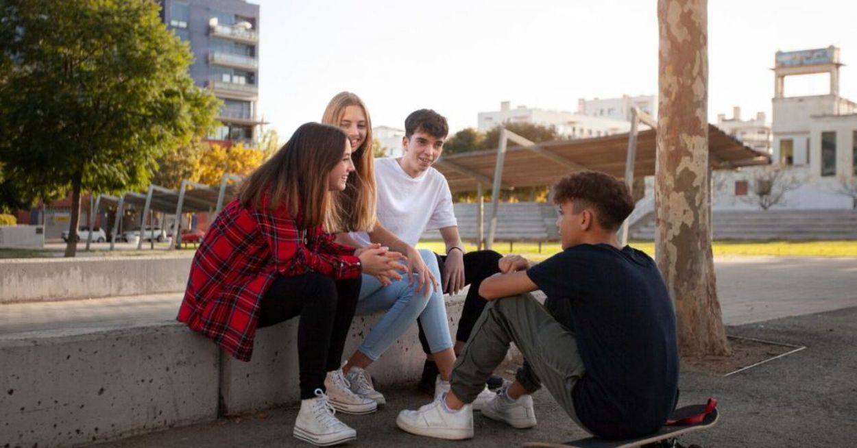 Diccionario para padres: claves para entender el lenguaje adolescente