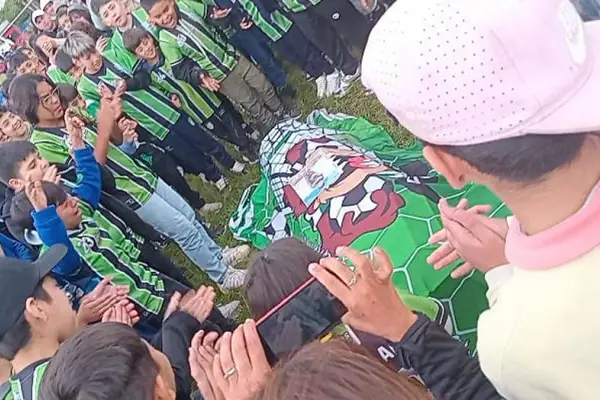 Él era feliz en la cancha”: el recuerdo del profesor de fútbol de Lisandro, el chico que murió en el temporal