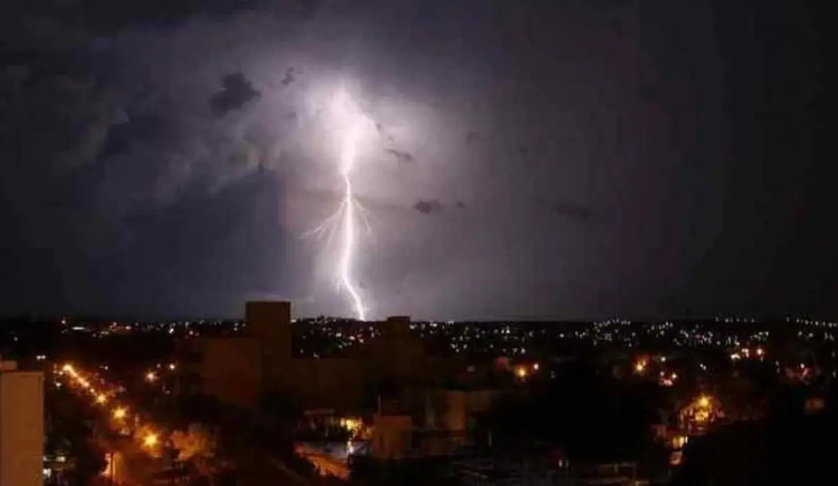 La llegada de un sistema de baja de presión afecta al Litoral y el AMBA.