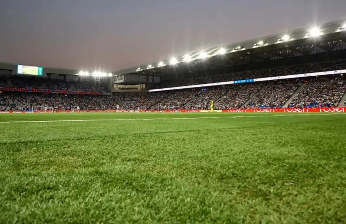 Boca deberá adaptarse rápido a la superficie de la cancha de Universidad Católica.