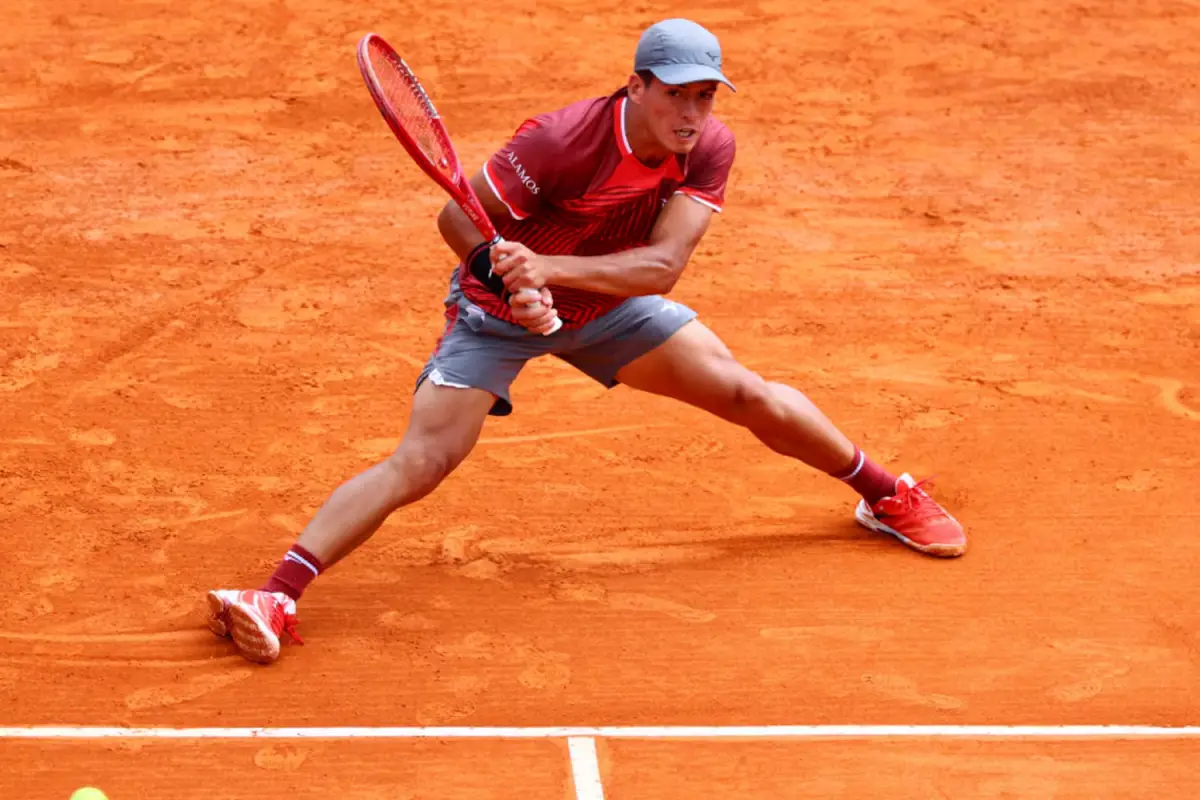 Sebastián Báez cayó contra Carlos Alcaraz.