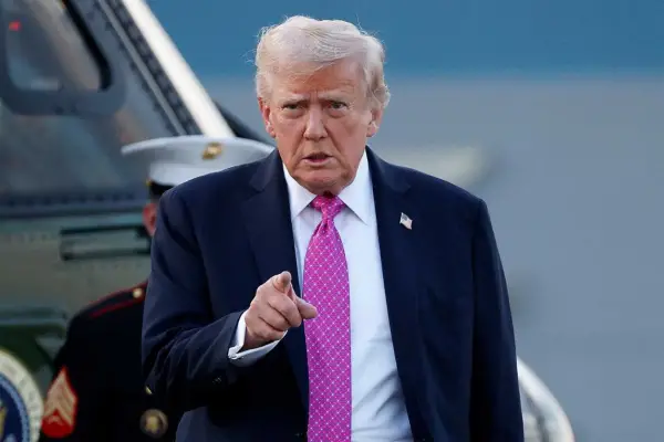 Trump aseguró que Irán no puede “chantajear” a EEUU con amenazas sobre el estrecho de Ormuz