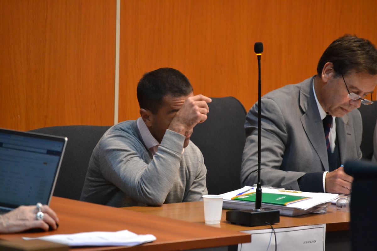 Figueroa se quiebra durante el relato de su tio. FOTO LA GACETA