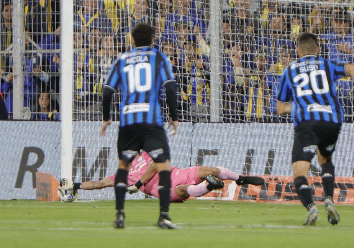 Luis Ingolotti, tras el penal atajado: No sé si fue un desahogo, pero sí un poco de tranquilidad