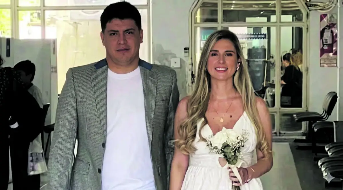 LA TRAGEDIA. El auto en el que se trasladaban Mariano y Solana fue hallado a unos 400 metros de la ruta 9.