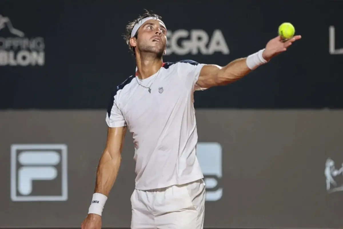 GRAN TRIUNFO. Etcheverry ratificó su buen andar con una notable victoria sobre el francés Terence Altmane.
