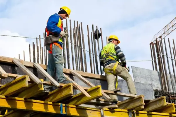 Aumento salarial de la UOCRA en abril: ¿cómo impacta en los sueldos de la construcción?