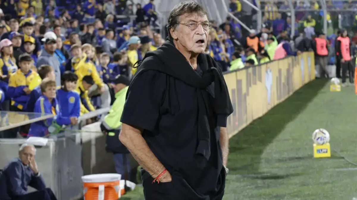 Julio César Falcioni, entrenador de Atlético.