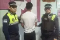 Una guía sugiere cómo debe actuar la escuela cuando aparece un arma