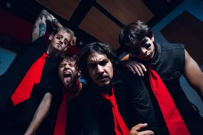 The Hitz recrea temas inolvidables de los 90 y los 2000