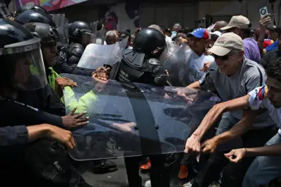 Venezuela: dispersan con gases una marcha por salarios hacia el palacio presidencial de Miraflores