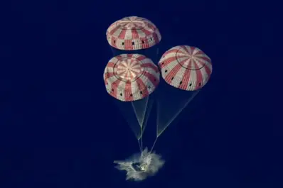 ¡Misión cumplida! Así fue el momento histórico en que la tripulación de Artemis II regresó a la Tierra